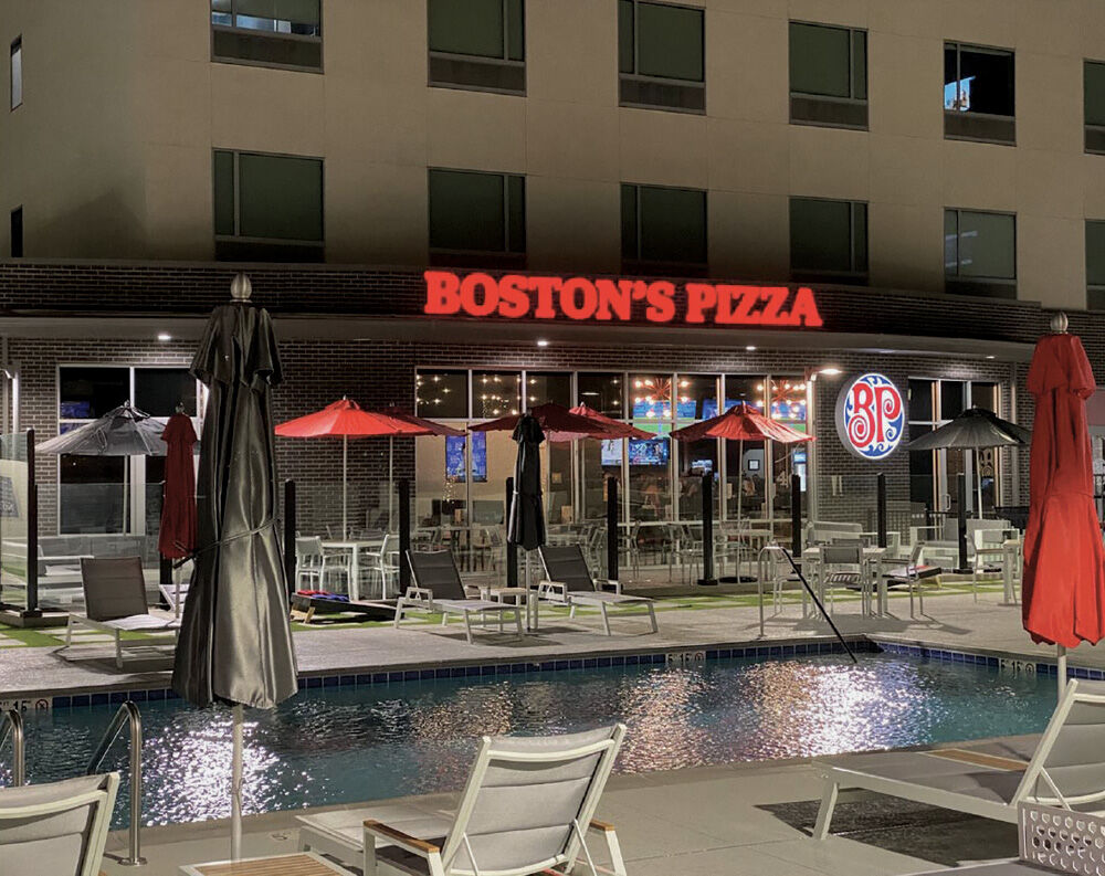 Bostons-Pizza-1000px.jpg